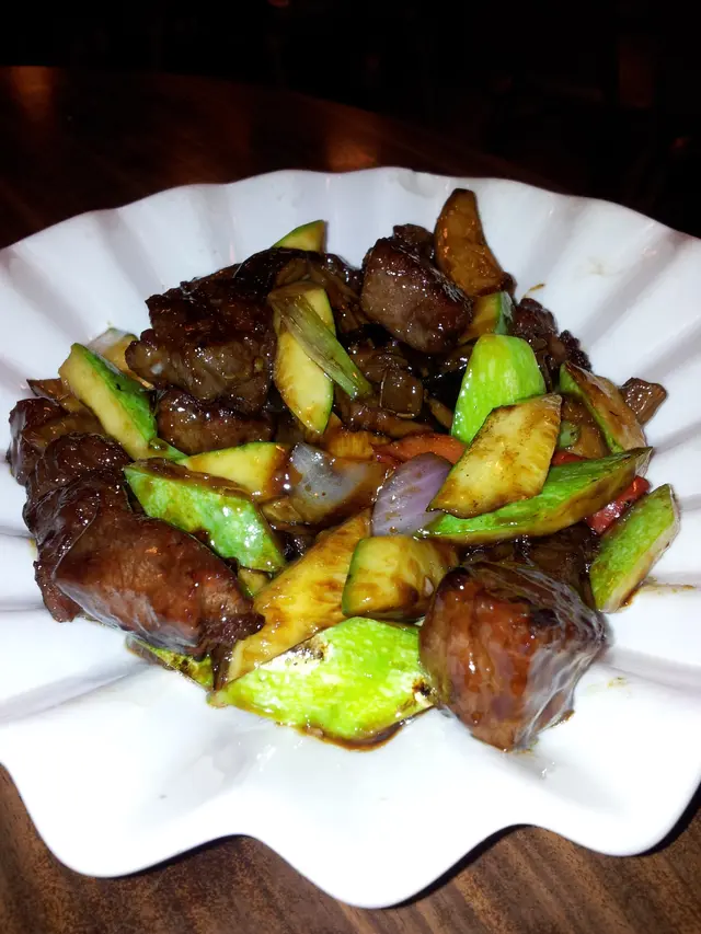 燒汁雜菌牛柳粒