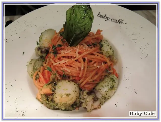 巴馬臣海鮮意粉配百里香蕃茄汁 (普通)