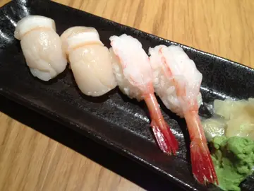 甜虾寿司及带子寿司