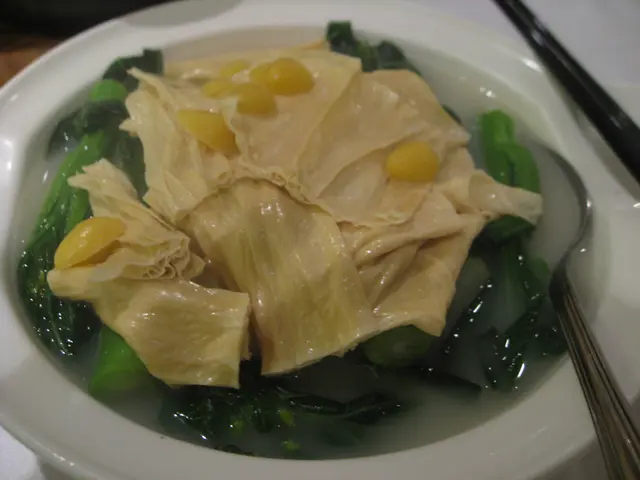 奶湯鮮枝竹浸時菜