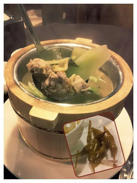 土匪雞-雞窩味濃, 香料味重