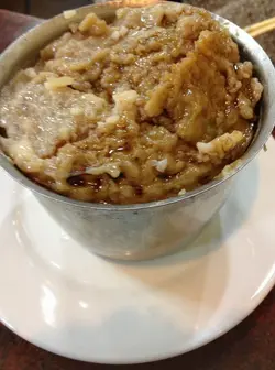 佢個牛肉飯普通, 佢話好鹹。