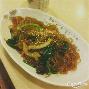 炒粉絲 - 屯門的E-mo Korean Restaurant