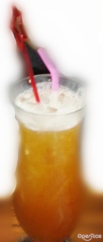 開始時水蜜桃味很重，搞混了後就變得紅茶味重 - 旺角的Cafe Dreamin&#39; Akiba