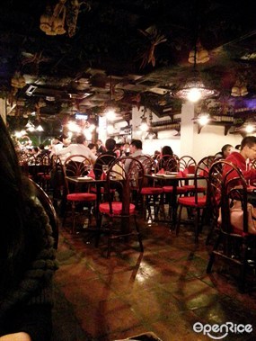 燈光偏暗 - 佐敦的Tivoli 意大利餐廳