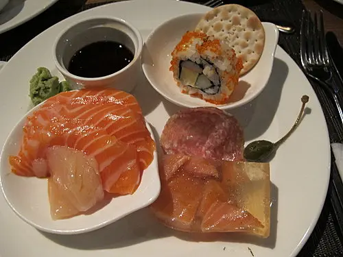 三文魚同帶子刺身好鮮, 我拎咗好多轉