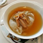 灌湯餃/dumpling in soup