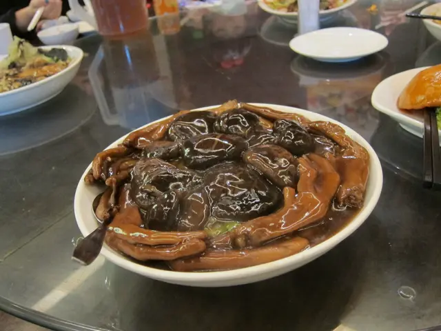 蠔皇花菇扣鴨腳