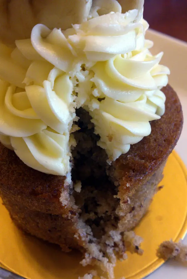 蛋糕太實 & 偏甜