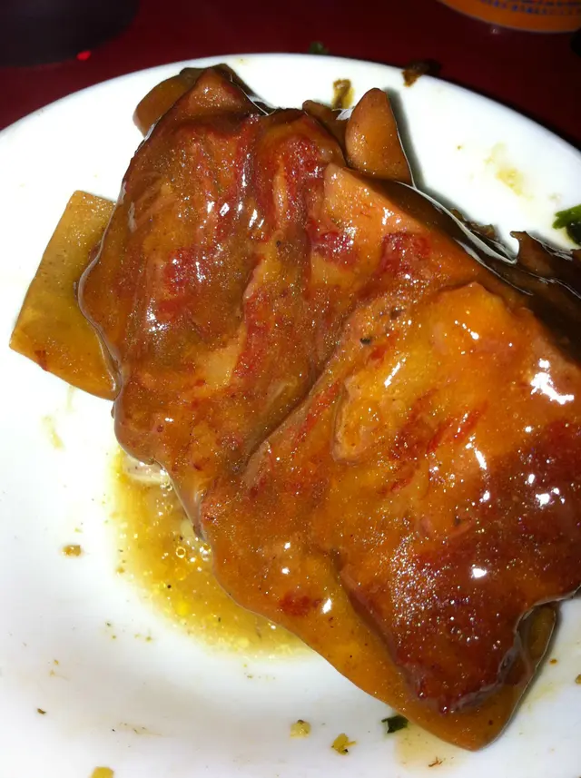 豬骨d肉好嫩滑ar,隻汁酸酸甜甜咁,食到我同朋友都好開胃ahh!!