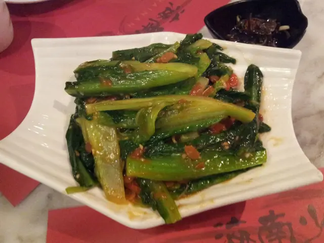 馬來西亞麵豉醬炒油麥菜