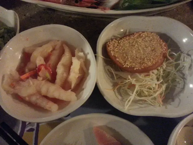 泰式鳳爪加蝦多士