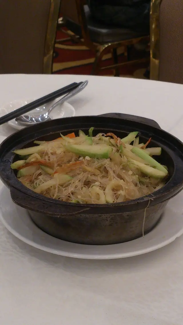 瑤柱銀絲節瓜煲