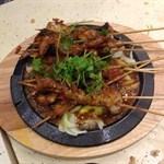 鉄板鱔配黑椒汁，又滑又香脆，好食到停唔到口