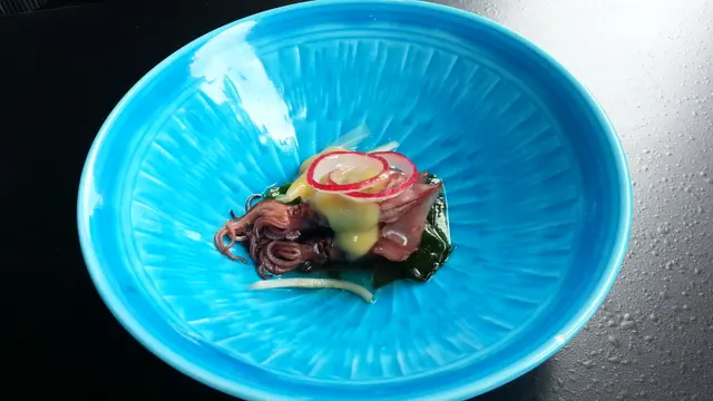酢物: 螢光魷魚麵豉汁