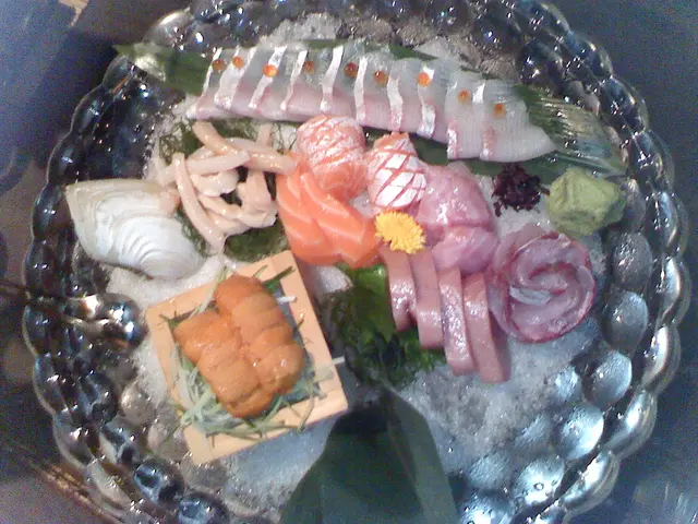 刺身拚盤包羅萬有