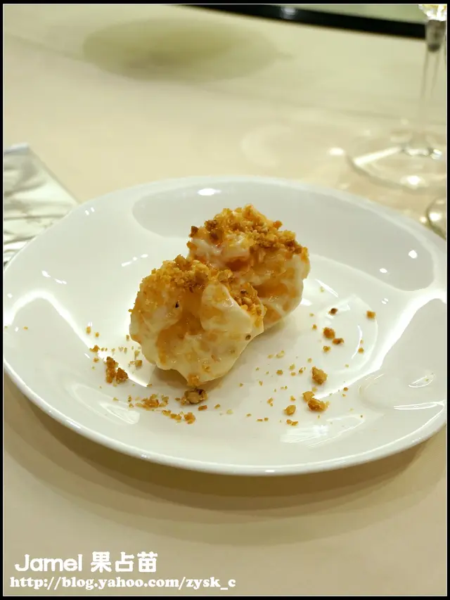 桃蓉生汁明蝦球