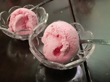 红莓雪糕