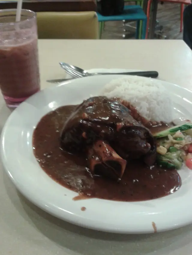 黑松露汁豬手飯