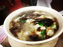 Seaweed and Tofu Soup with Egg
