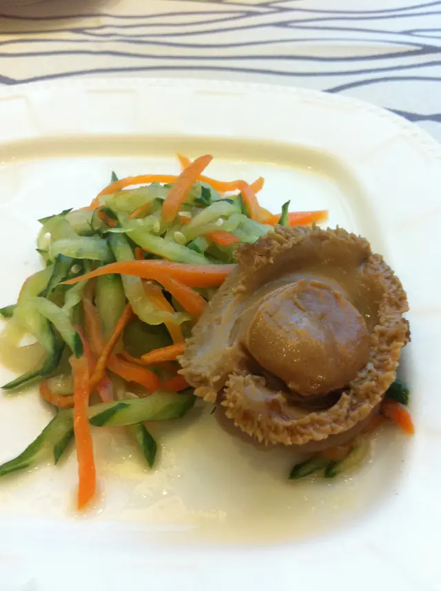 蟲草花磯燒南非鮑魚，沒有蟲草