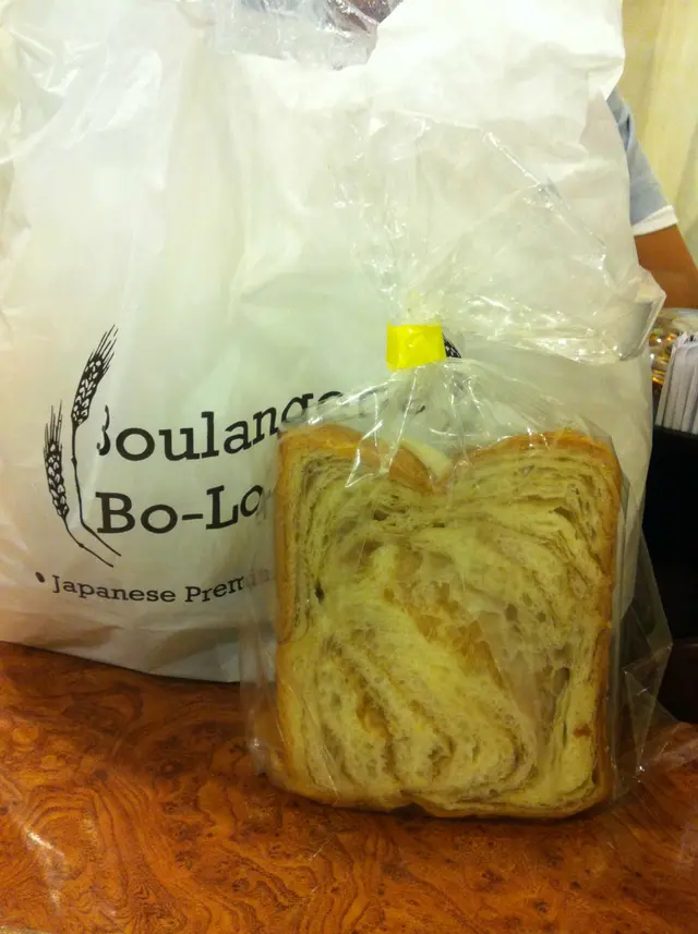 之前嚐過綠茶櫻花味，今次嚐嚐楓糖口味，打開包裝袋香味樸鼻，讚！