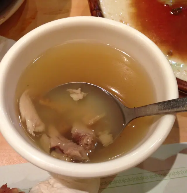 仲以為係豬肉湯..