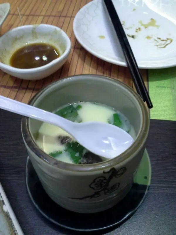 滑滑的  似湯  似水旦  但都幾好食