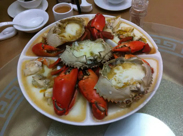 花雕蛋白蒸海紅蟹