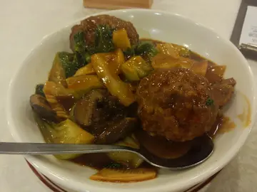 红烧狮子头