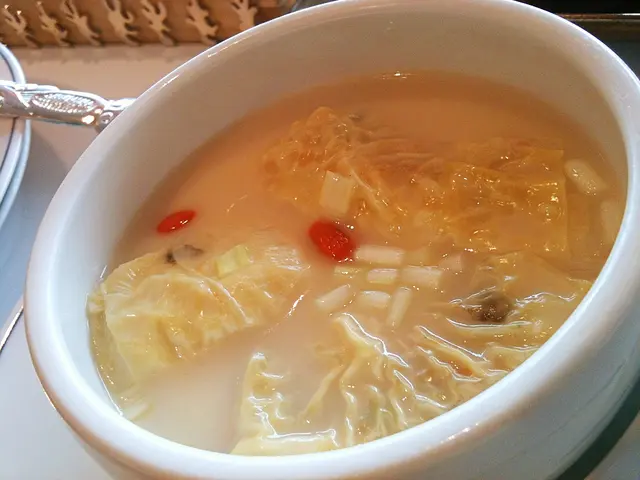 蟲草花魚湯腐皮卷