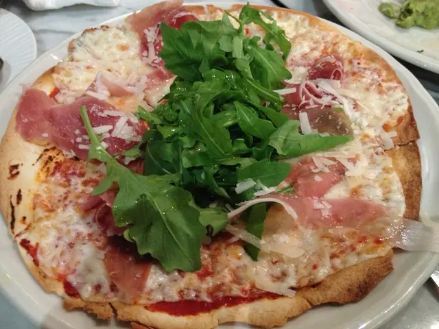 巴馬火腿火箭菜薄餅