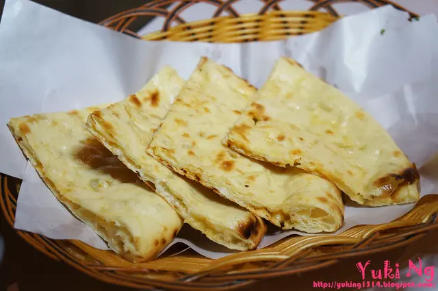 Cheese Naan