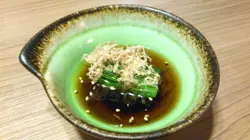 店舖送的菠菜小食