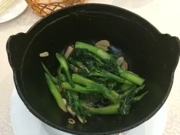 啫啫芥兰煲