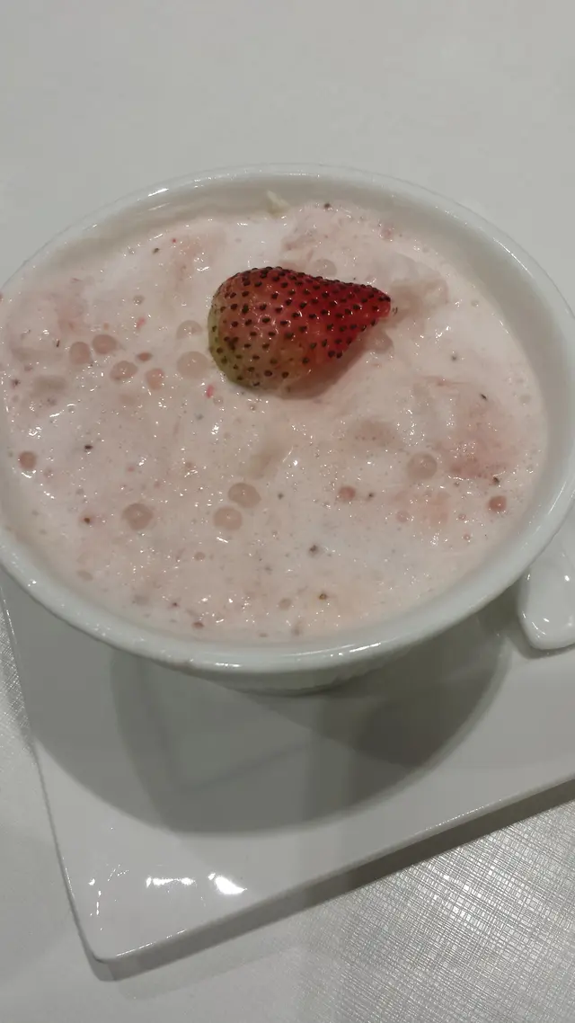 士多啤梨豆腐花