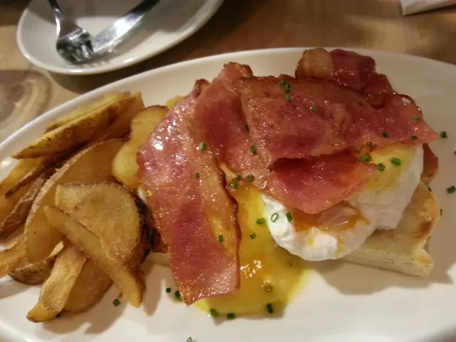 egg benedict