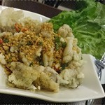 椒鹽牛腩生菜包