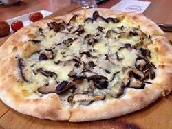 黑松露菇菇PIZZA