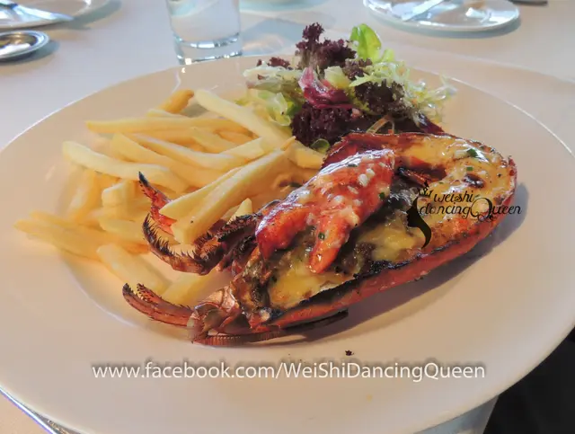炭燒半隻波士頓龍蝦配薯條