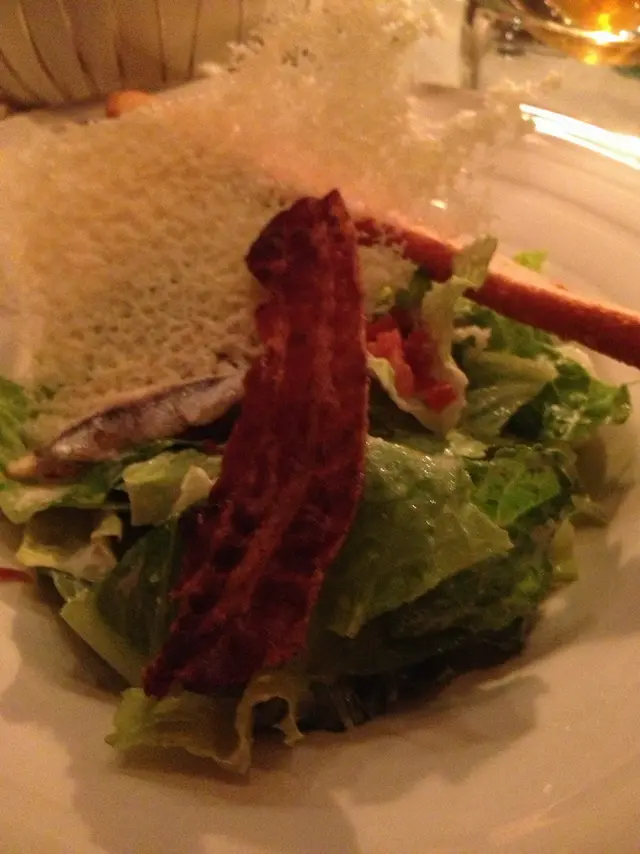 沙律菜夠爽, 煙肉overcook咗