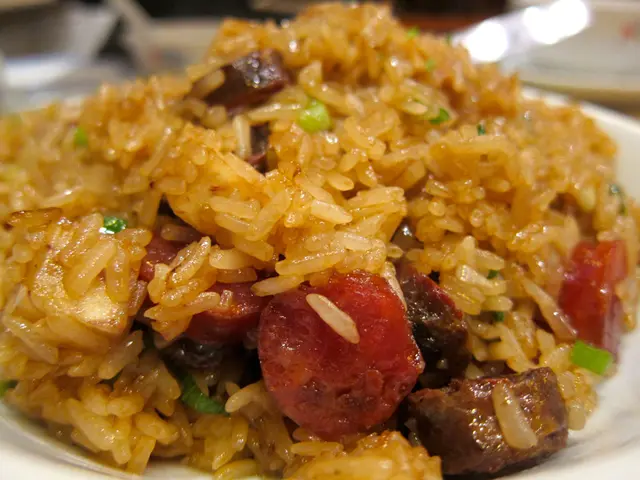 特色臘味糯米飯Preserved sausages in sticky rice ($110/small)