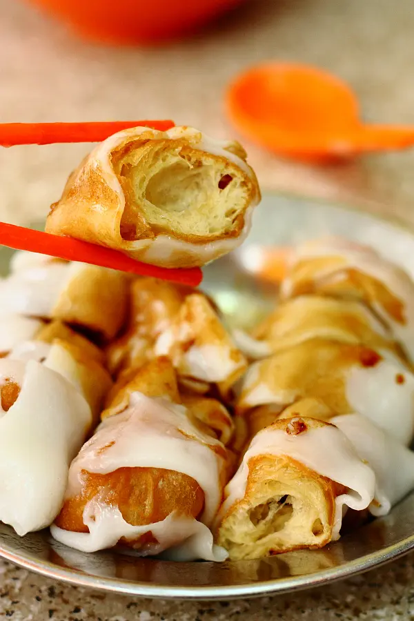 油條香脆得很,腸粉皮不算薄,但帶米香,而且不會一夾即散