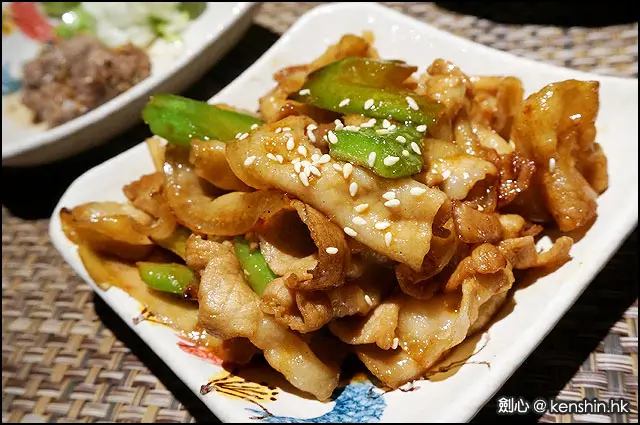 半肥瘦的豬肉炒出來油份卻不多,感覺清新