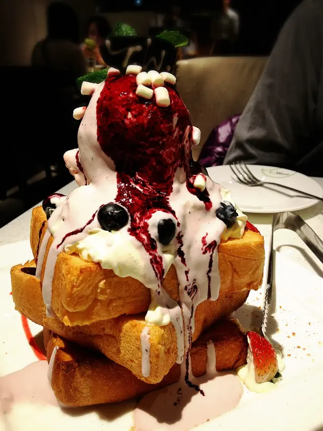 多士烘得金黃香脆