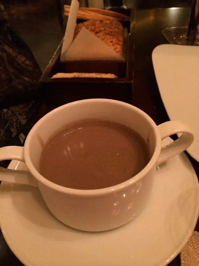 Porcini mushroom soup 牛肝菌忌廉湯
