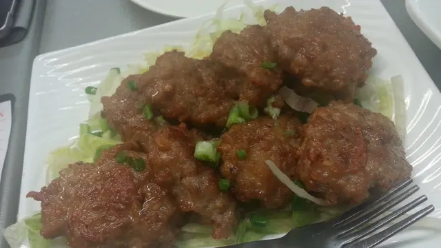 家鄉土魚尤蒸肉餅