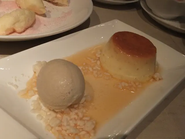 香米布甸配茉莉茶雪糕