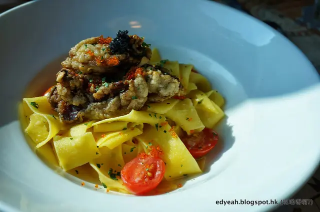 有機意大利闊麵，炸廣島蠔，魚子醬，香檳牛油汁