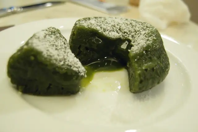 綠茶白朱古力心太軟